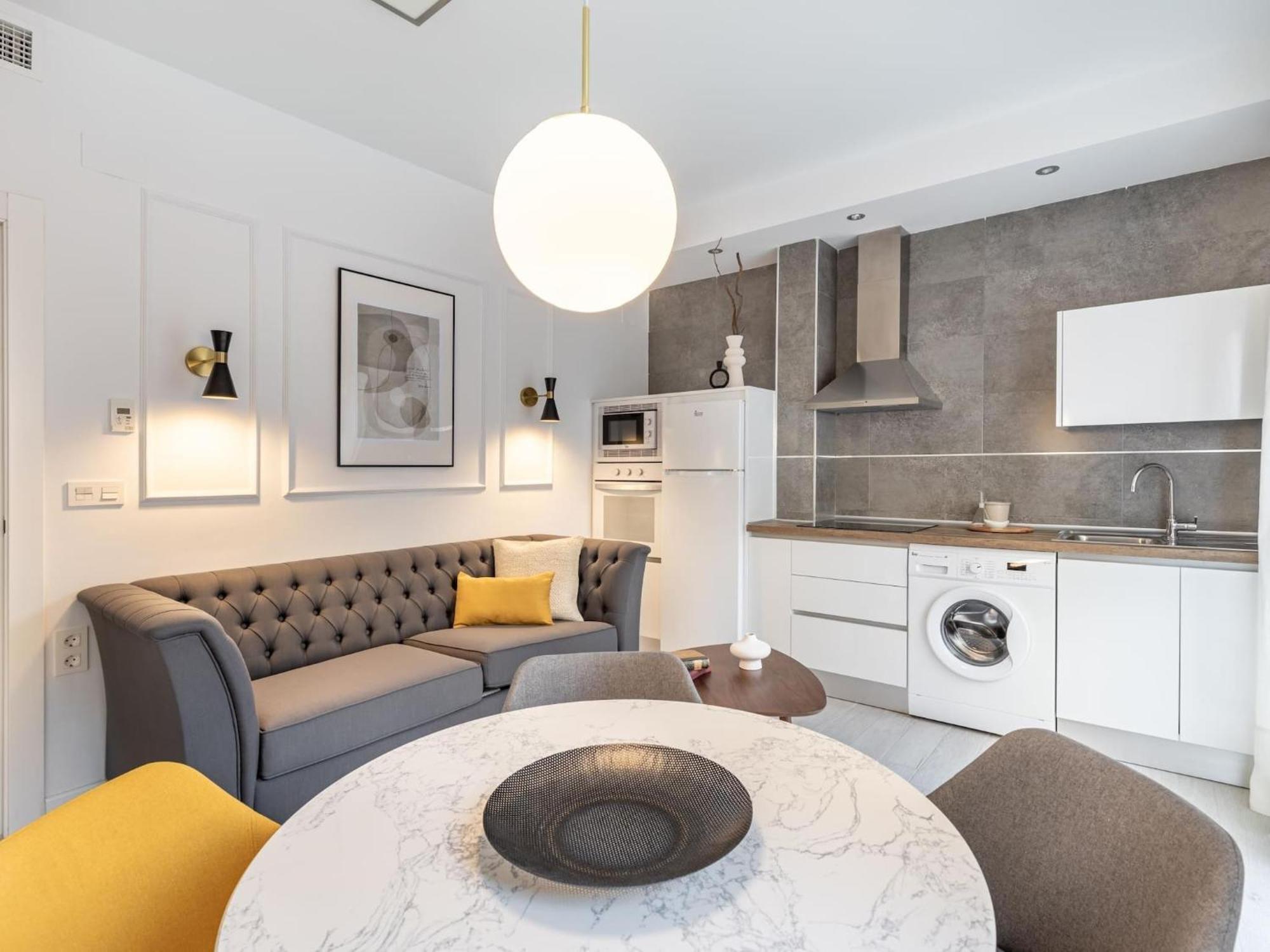 Central Stylish And Elegant 1 & 2 Bedroom Apartment II Гранада Экстерьер фото