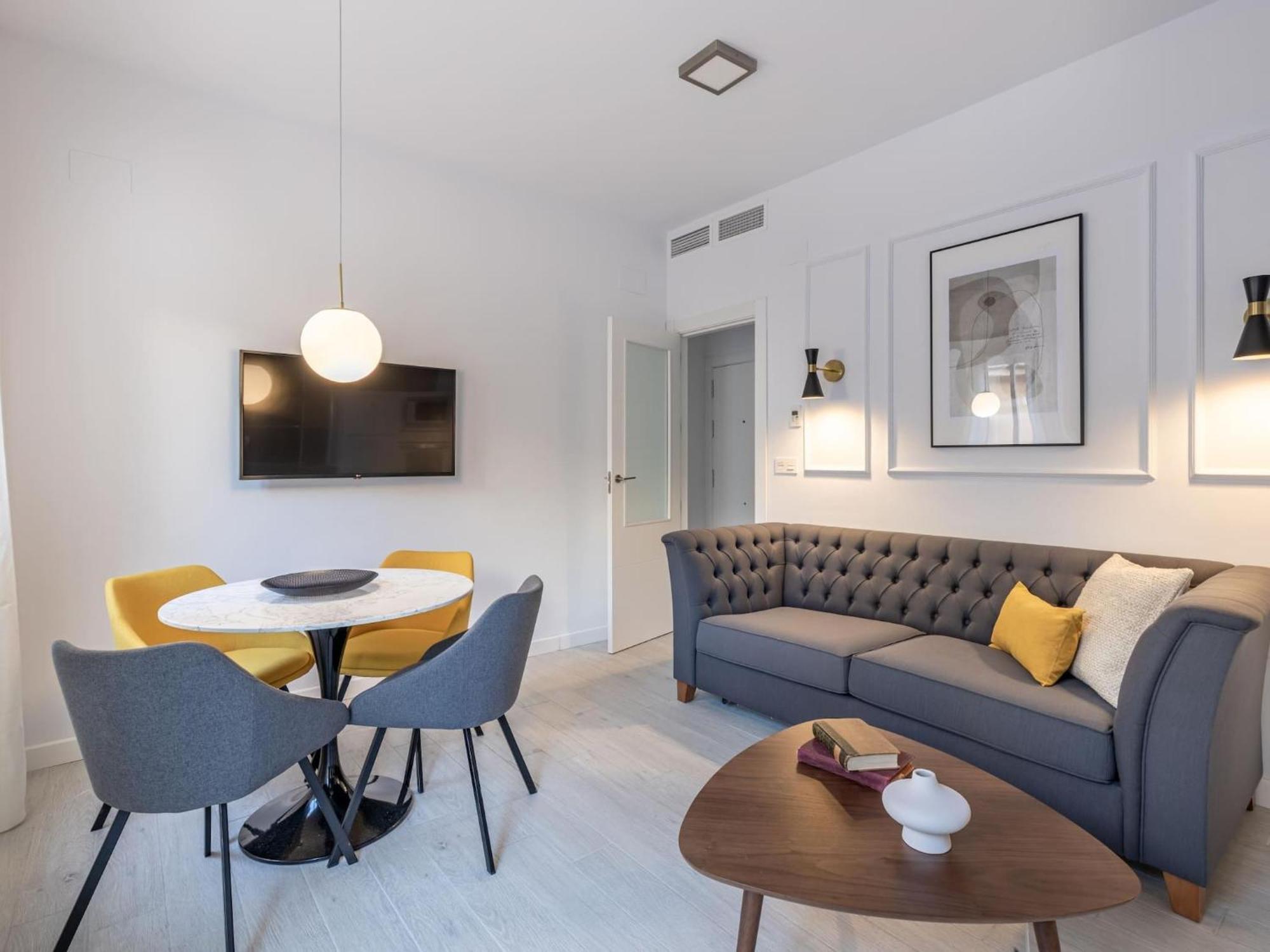 Central Stylish And Elegant 1 & 2 Bedroom Apartment II Гранада Экстерьер фото